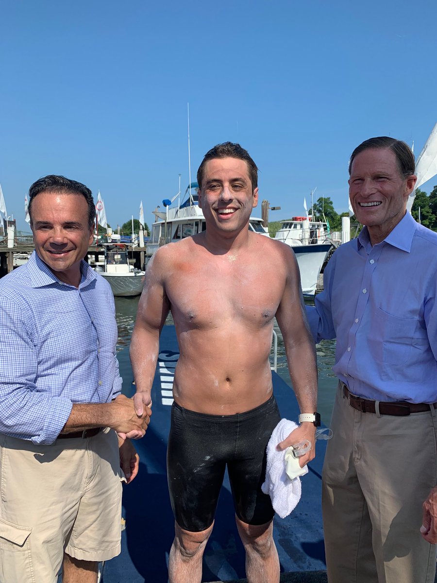 dianneauger's tweet photo. ⁦@CityofBptCT⁩ Mayor Joe Ganim and ⁦@SenBlumenthal⁩ US Senator Richard Blumenthal welcoming Nikko Price, first swimmer in today at the ⁦@StVincentsMC⁩ ⁦@StVincentsSWIM⁩ https://t.co/tWvCER6YYn