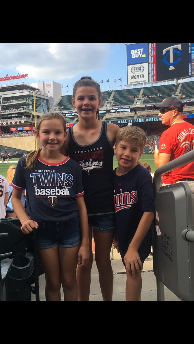 aemorley2's tweet photo. #TWINSPICS https://t.co/hupJZXnNxY