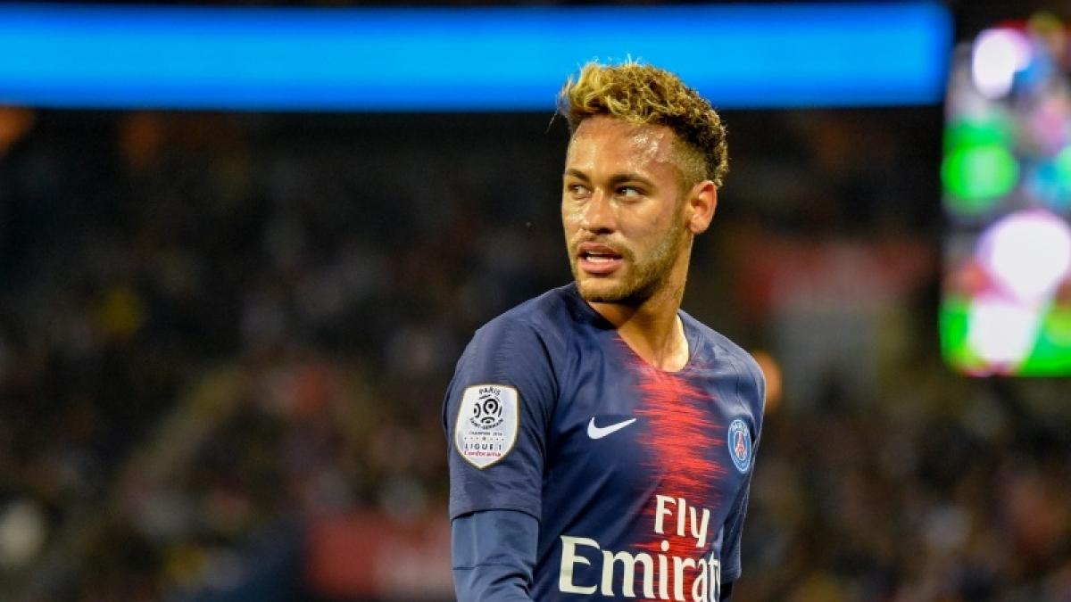 CharlyAlmeidaD's tweet photo. Neymar pierde tres millones por no ser candidato al 'The Best' https://t.co/qJBKSrUBOF https://t.co/ktvNwTIXYX