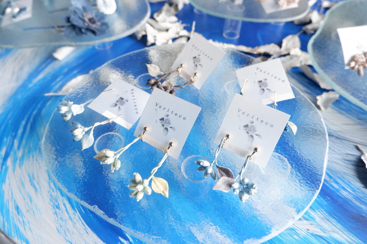 textilefabric's tweet photo. 【「布博 in 横浜」2日目オープン！】澄み渡った青空のもと、布博がスタートしました。10:00〜18:30での開催です。大さん橋には大迫力の豪華客船・ダイヤモンド・プリンセスも停泊しています。海に囲まれたダイナミックなこのロケーションも併せてお楽しみく��さい。
https://t.co/mVTlgw8nGt https://t.co/0pcxHgHX9H