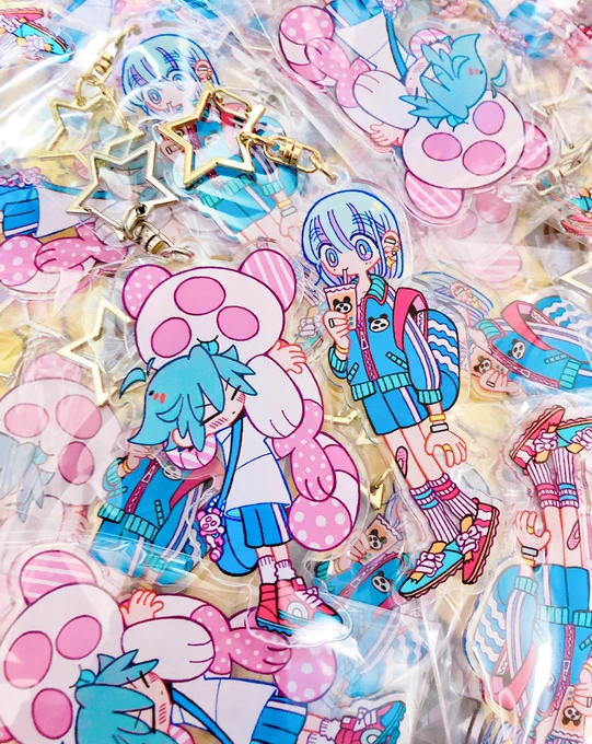 【展示】
8月9日~8月16日
原宿marienkaferさん(@__marienkafer__ )でグループ展「BOYS」開催されます〜。私も参加させていただいています✊
原画4点の展示&amp;販売と、アクキ〜とポストカード持っていきます。あとギリギリまで簡単ドローイング描くのでそれも!?

どうぞよろしくお願いいたします??? 