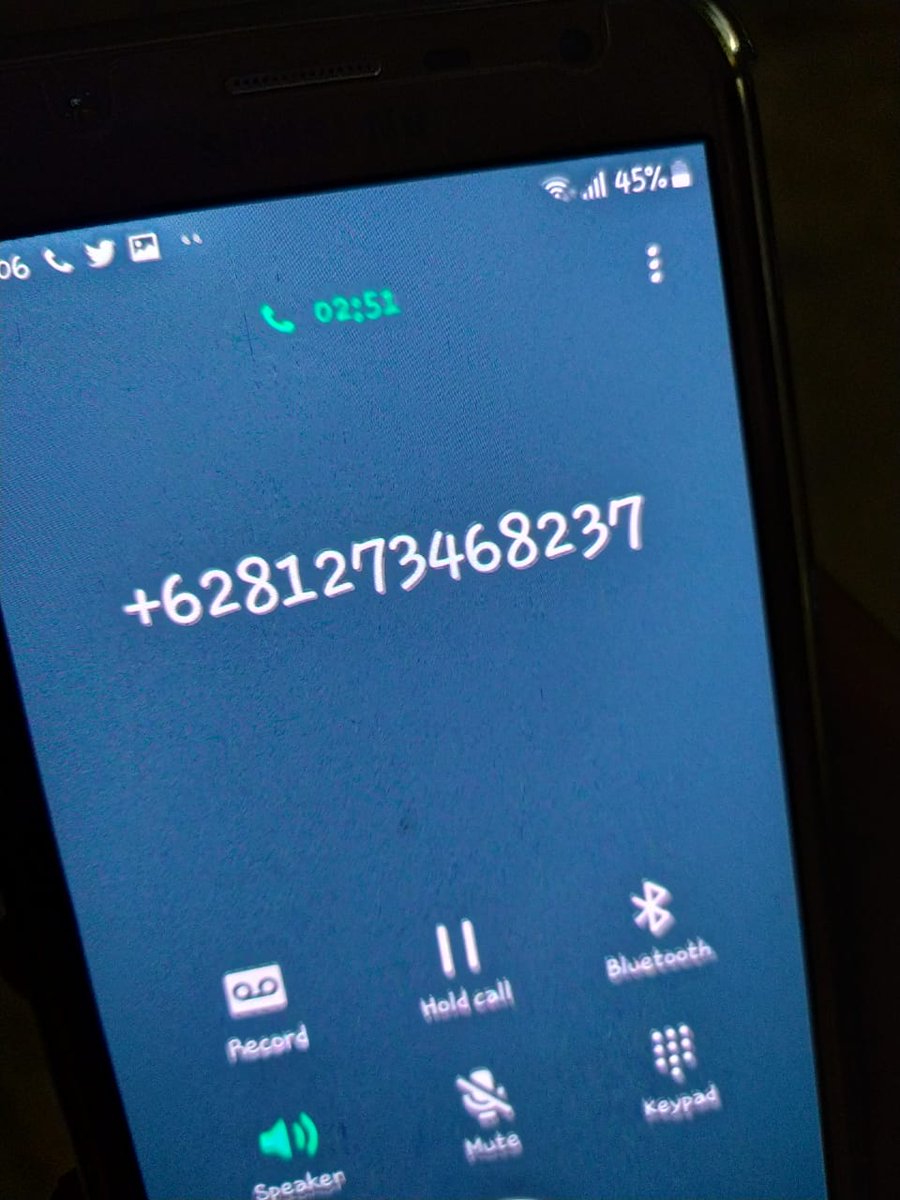 arindasurya's tweet photo. @aduanBRTI min minta tolong no ini diblokir, semalam telepon tante saya ngaku jd anaknya yg lagi dirampok, minta tebusan 50jt https://t.co/vp37f7ftbV