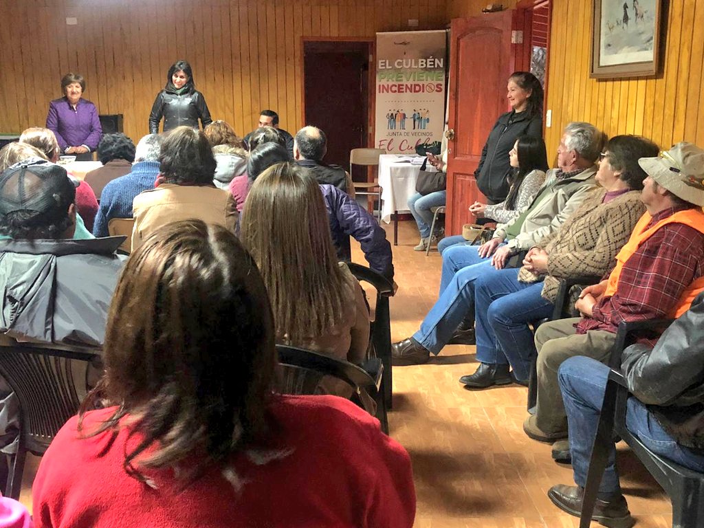 Gobernación de Diguillín (@gob_diguillin) on Twitter photo Con gran asistencia de vecinos del sector #ElCulbén de #Quillón, la Gobernadora <a href="/paolabeckerv/">Paola Becker Villa</a> participó de su asamblea, invitada por su presidenta, Nora Fuentealba, abordando temas de conectivad y seguridad pública, prioridades para el <a href="/GobiernodeChile/">Gobierno de Chile</a>.
#ChileEnMarcha Con gran asistencia de vecinos del sector #ElCulbén de #Quillón, la Gobernadora <a href="/paolabeckerv/">Paola Becker Villa</a> participó de su asamblea, invitada por su presidenta, Nora Fuentealba, abordando temas de conectivad y seguridad pública, prioridades para el <a href="/GobiernodeChile/">Gobierno de Chile</a>.
#ChileEnMarcha
