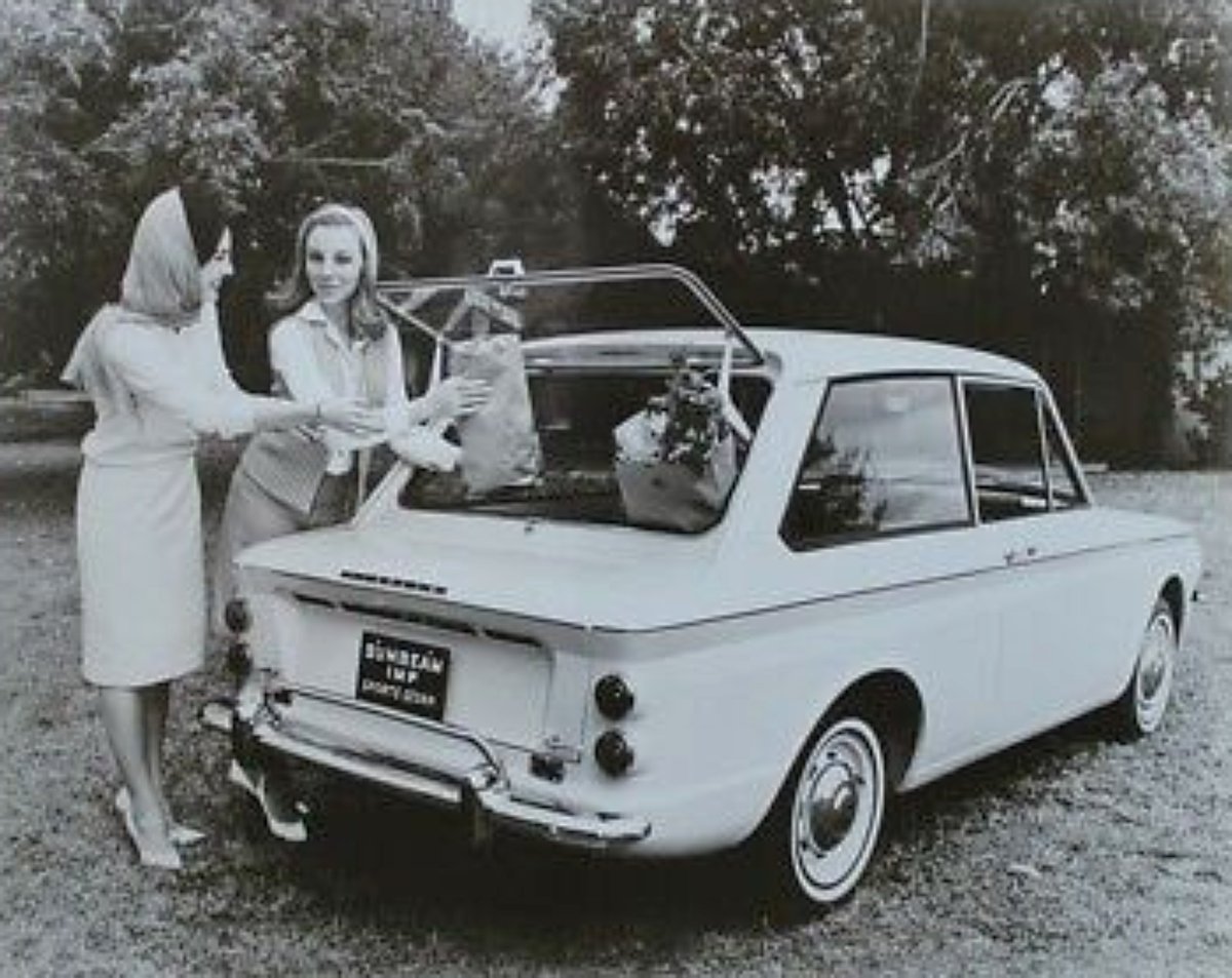 GeorgeCochrane1's tweet image. Today's Caption Competition...

1 - There is no prize.
2 - I accept No responsibility for any/all responses.

#SunbeamSunday #Rootes #Sunbeam #Imp