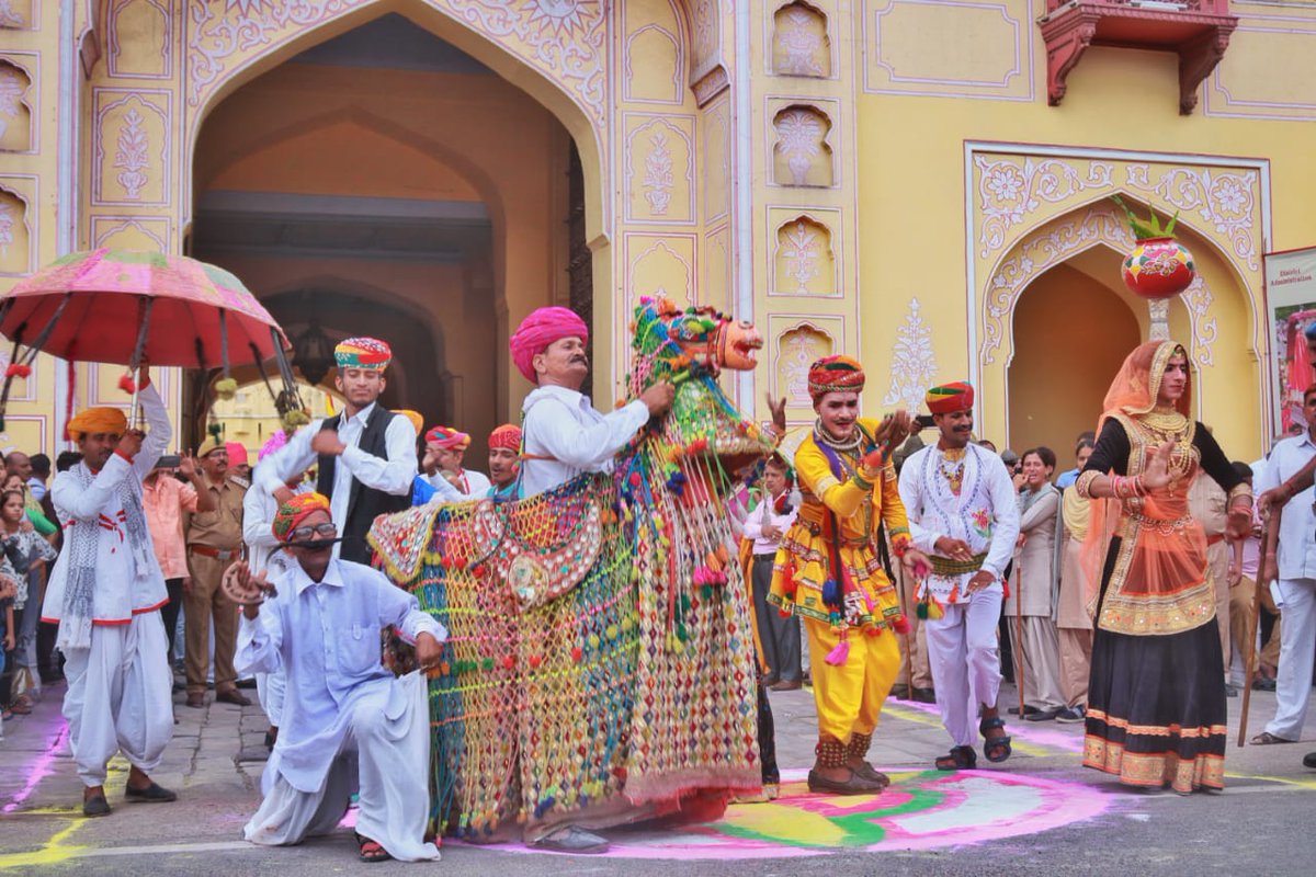 my_rajasthan's tweet photo. With the clouds of monsoon, the festival of #Teej arrived with much merriment. Here are the glimpses of this wonderful day!

#teejfestival #MyRajasthan #PadharoMhareDesh https://t.co/Zj1OVqeNPE