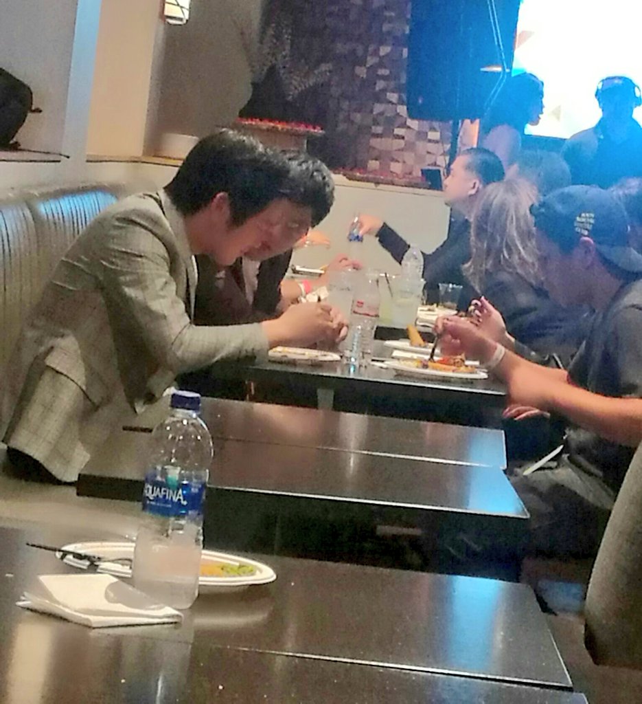 cattbearnardo's tweet photo. @Roxy_Liquigan Wag ka ng lalayo.. @iamjoshuagarcia ..nasa tamang mga kaibigan kana..
@bernardokath @imdanielpadilla https://t.co/u2DM24hTLY