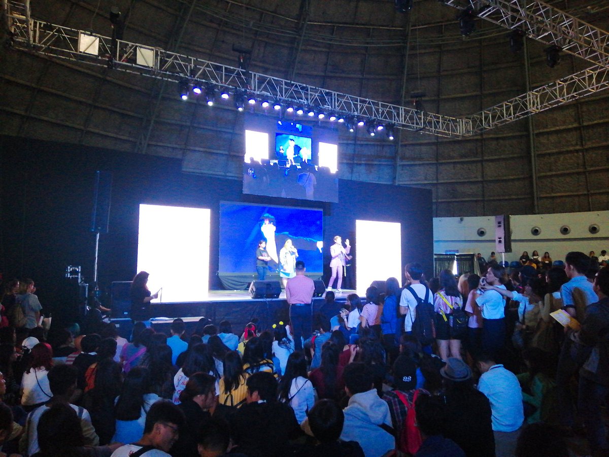 kstreetmanila's tweet photo. Raffle is ongoing!
#HappyHallyuDay3 #PKCI @kpopconph https://t.co/HYKzNzho45