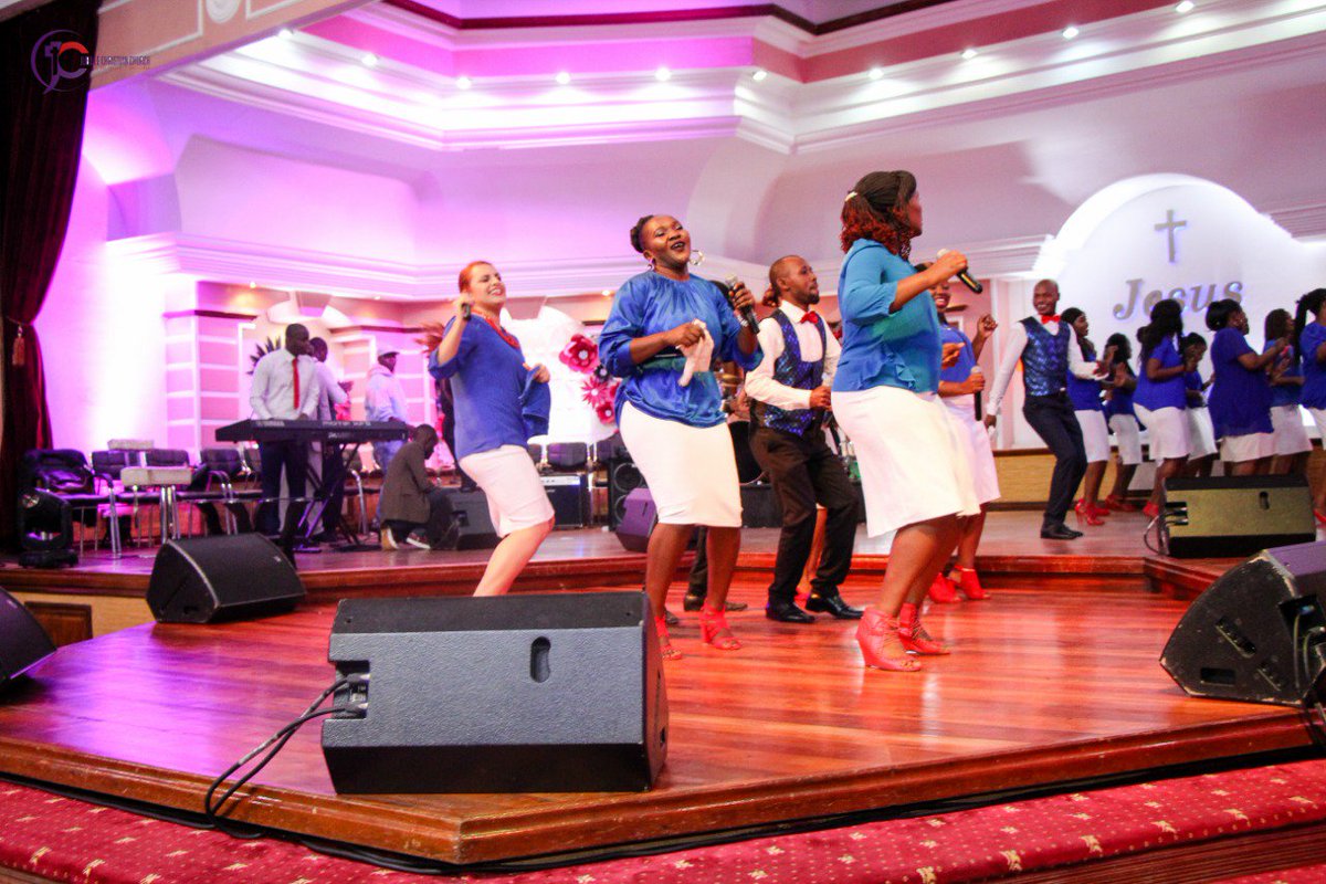 carolineKarimi's tweet photo. A beautiful Sunday morning in Church #DOZConvention2019 https://t.co/4XNI6UGlWC