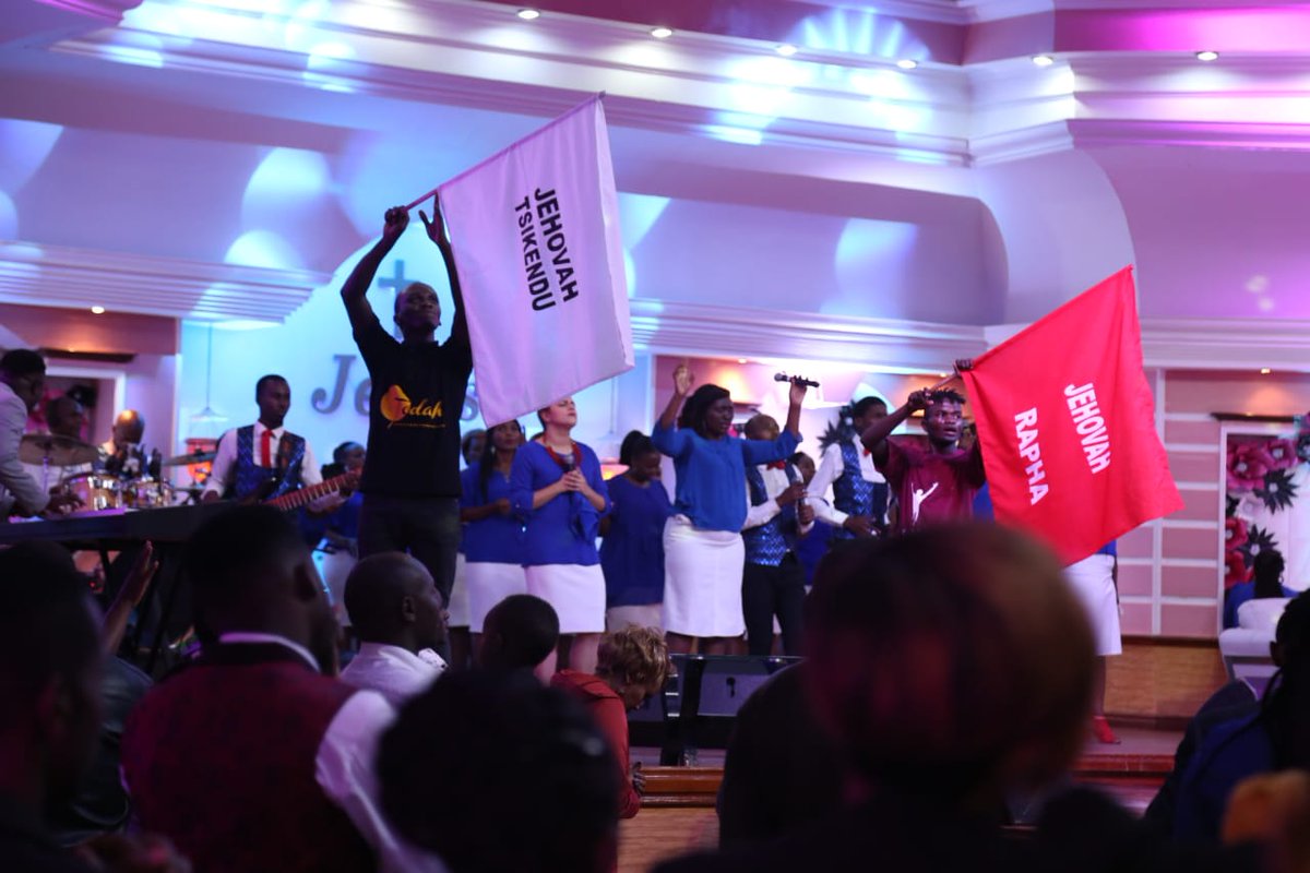 BiyancaCarol's tweet photo. We need a move 
#DozConvention2019 https://t.co/yv8d1kGzXj