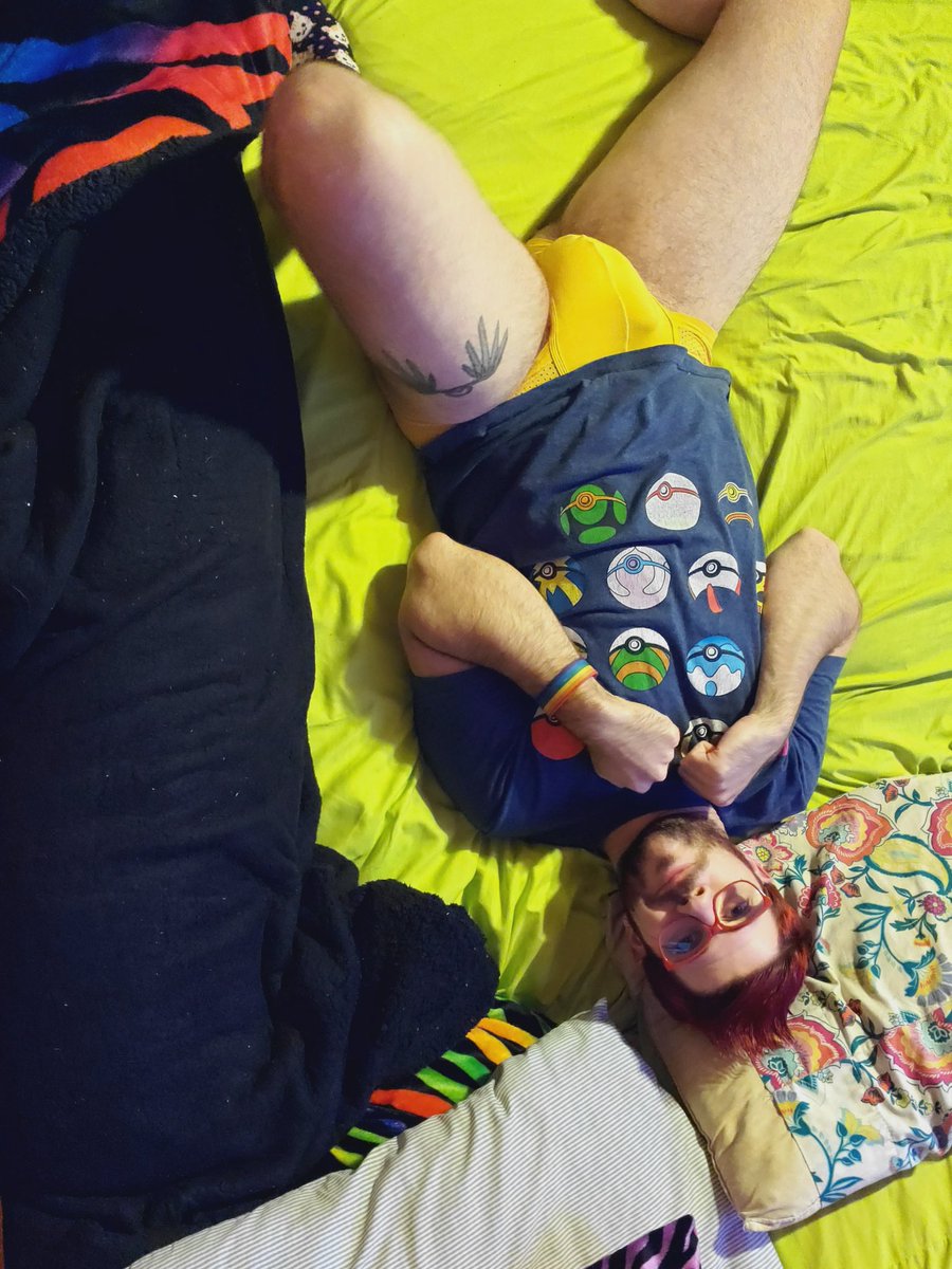 PrismaticPup's tweet photo. Gay boy doing gay things! #tease #gaypup #bulge #bedpics #shirtless https://t.co/G7RP3L8kvb