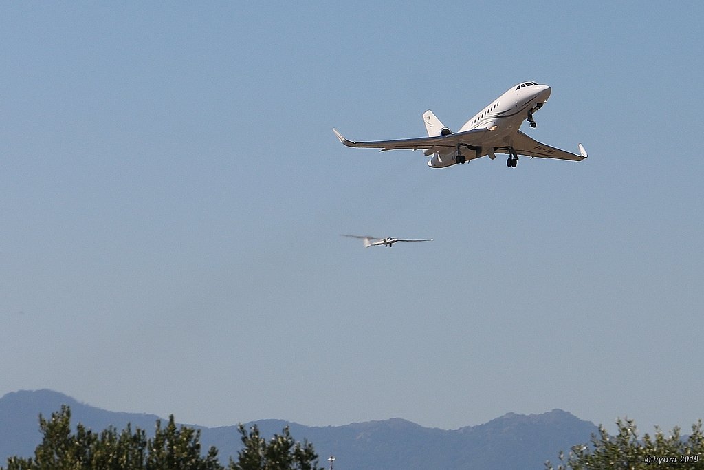 hydra_66's tweet photo. mieux que 🚀#VirginOrbit? 
✈#Falcon2000 PH-JWL - 🛩@StemmeAG G-TUKU, à #PerpignanPGF 
Bon dimanche 😇 https://t.co/fizjT7xANj