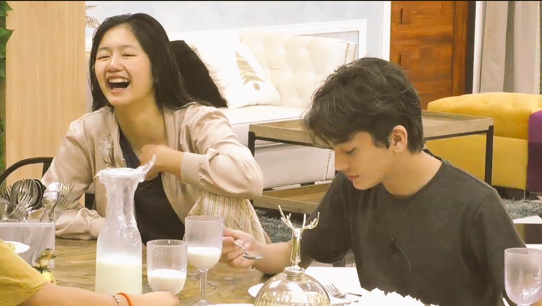 miss_witty_'s tweet photo. SETHbi nila kapag may nahulog na kutsara o tinidor habang kumakain may bisita na darating. Pero nung iKAO ang dumating ako ang nahulog.
#KAOSETHForInsideShowbiz 

@kaori_oinuma @imsethfedelin https://t.co/oSYL1XAibd
