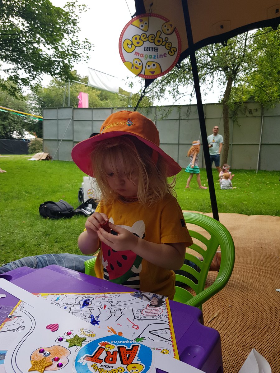 JadeWright's tweet photo. Fab day at the #BBCSummerSocial - Bea loved The Clangers @CBeebiesHQ #cbeebiesmagazine and @rentadinosaur https://t.co/ZxMJQEQgYL