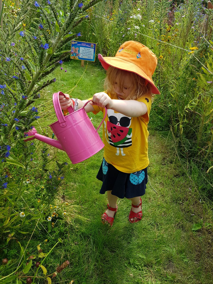 JadeWright's tweet photo. Fab day at the #BBCSummerSocial - Bea loved The Clangers @CBeebiesHQ #cbeebiesmagazine and @rentadinosaur https://t.co/ZxMJQEQgYL