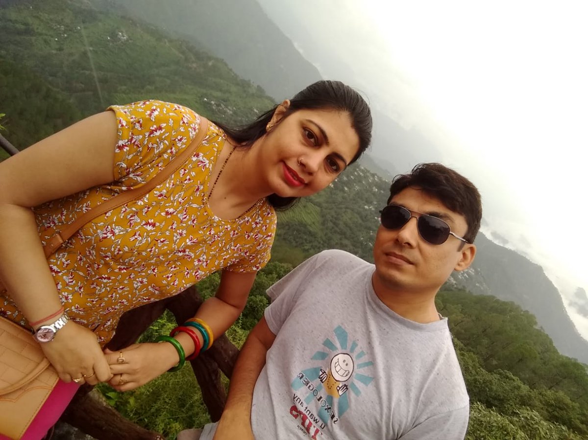 vandanasehgal3's tweet photo. @Shopper_mb @AadityaMehrotr4 d one who knows my evry secret &amp; supports me, knows my mood wen I would be happy or sad.
Knows me wht I need without say a single word.
#FriendshipWithShopperMB
#FriendshipDay 
@Seemajain515
@SitaSingh_
@porwal_sarika
@BansalKunjkapil 
@aakash_beast786 
@RkJain22 https://t.co/v0Br2P4pUV