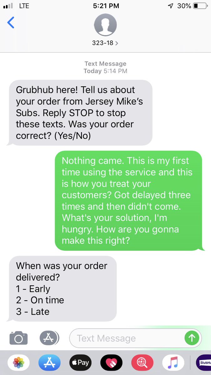 HansonLee96's tweet photo. Grub Hub A.I. basically looks like this. @Grubhub @WORLDSTAR https://t.co/pyJHKmMXhy