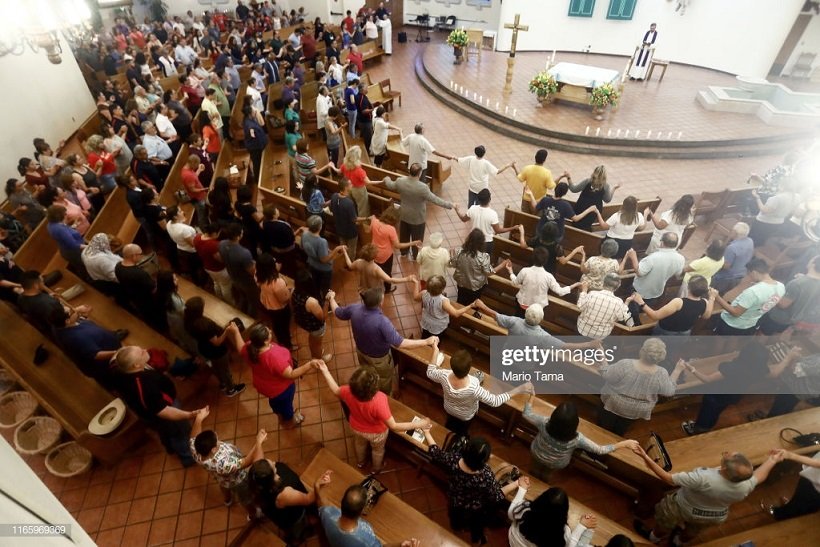RUDYRUACHO's tweet photo. @BetoORourke Thank you for coming home and joining your strength with the community that loves you. #NRA must be held accountable!!! #NRAIsATerroristOrganization #NRATerrorists #NRAMitch #NRABloodMoney #StopWhiteTerrorism #StopGunViolence #ElPasoStrong #ElPasoShooting #Beto2020 https://t.co/fHpgyQxDsi