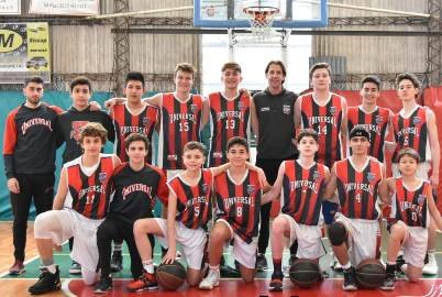 nuestro_basquet's tweet photo. Universal se quedó sin problemas con la etapa regional y estará en la definición del #ProvincialDeClubesU15 https://t.co/O21YPF53eC https://t.co/t93kRhyrcs