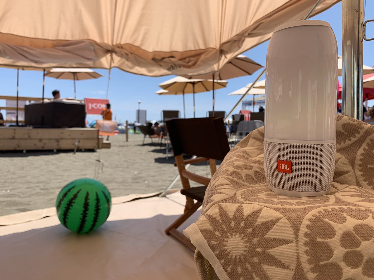 JBL_JAPAN's tweet photo. #JBL #海の家 では、ビーチにぴったりなJBLの #スピーカー もお試しいただけます!
こちらは #JBLPulse3
360°に光るライティングとJBLサウンドを組み合わせた #ワイヤレススピーカー です!
高い #防水機能 で、ビーチやプールサイドなどでの使用にオススメ👌
パーティーシーンにもぴったりです🎶 https://t.co/k11k12aStp