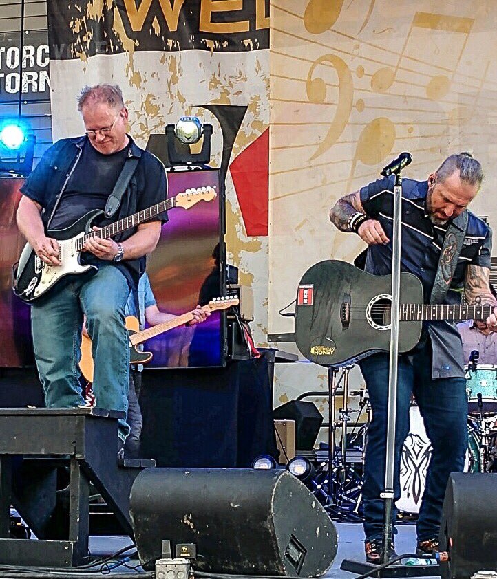 KellyKix's tweet photo. First night @IHSturgis in the books for the @Chris_Hawkey Band. Awesome show. Fantastic crowd! Already excited for tomorrow’s show!! But first, let’s let loose and have some fun! https://t.co/DPHglTrMqs