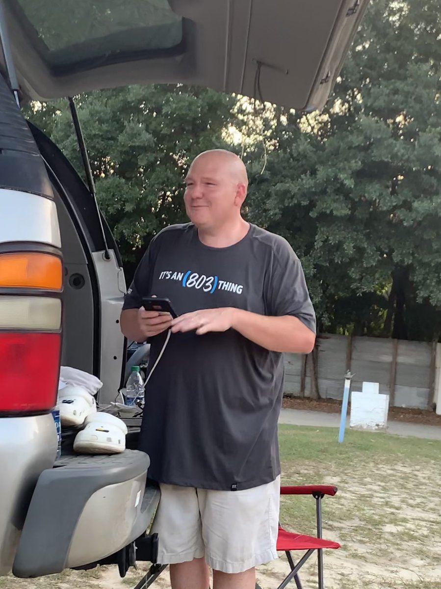 Judd_Turner's tweet photo. Even at the drive in gotta take a sec to help a customer with their phone #itsa803thing #palmettoforce #gscunitedforce @GaryBowenGSC @eniggemann @marvymoore @gsc_cbg https://t.co/OuS44uvKQq