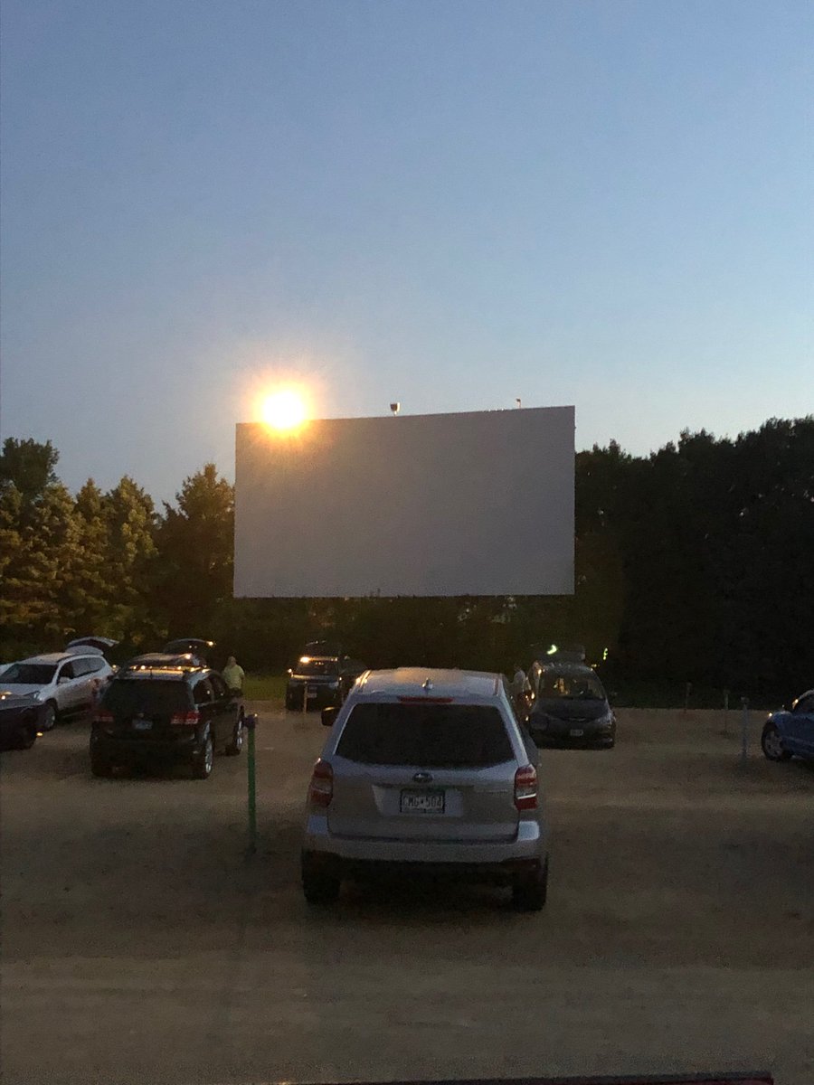 mshawkinson's tweet photo. #ParksideABCchallenge #OisforOutdoorMovie https://t.co/YpYfR3SOzG