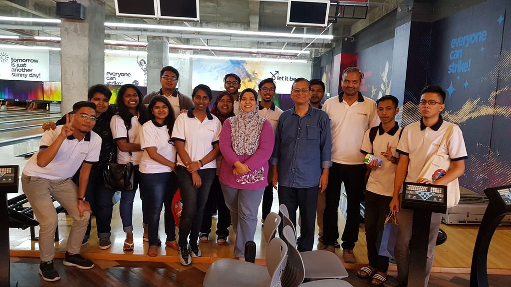 secondcrm's tweet photo. In Soft Solvers, we are more than just employers and employees. We strive to motivate each other, passionate in building teamwork and simply having fun! 
#HakunaMatata #Softsolvers #SecondCRM #family https://t.co/ZvttW5b94P