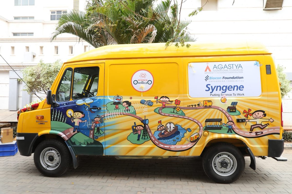 Biocon_FDN's tweet photo. #BioconFoundation also provided a Mobile Science Lab which will deliver hands-on science classes for the students of government schools in Anekal Taluk, Bengaluru. #EmpoweringCommunities #EngagedForImpact #Education https://t.co/AZo4E3SNyI