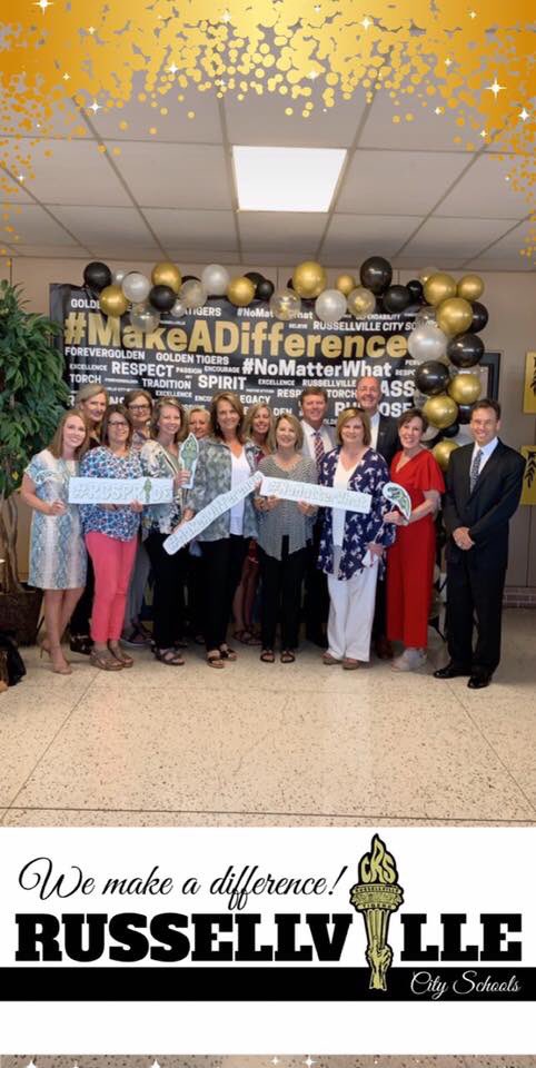 RussellvilleK12's tweet photo. Friday was the official start of a new school year for our faculty & staff & it couldn't have gotten off to a better start! ππ»
We were honored to have @DrKevinElko speak at our institute & remind us that we can make a difference this year at RCS! π―ππ»
#MakeADifferenceRCS https://t.co/XYobQpeK4h