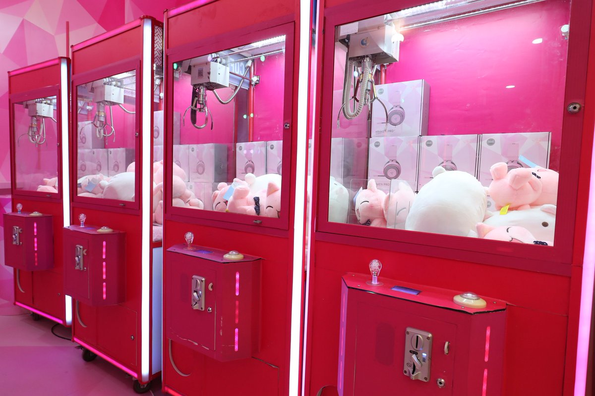 We can't get enough of #RazerQuartz at ChinaJoy 2019! What's your favorite Quartz Edition product?

Our answer... 🐱🐙