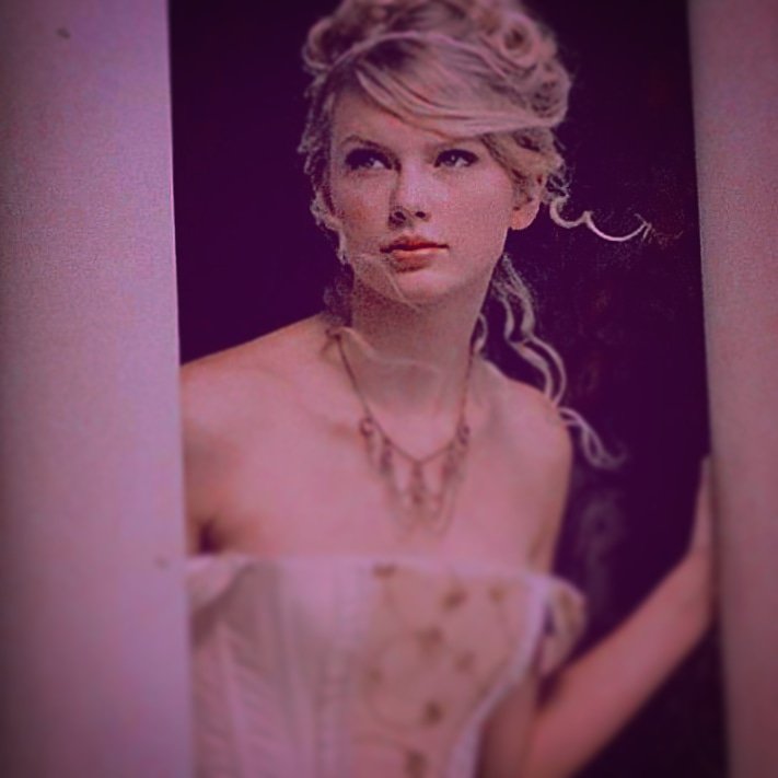 TaylorSwiftof12's tweet photo. put it through some combination of lighting adjustments for a great final photo of early days. #taylorswiftnow #taylorswift #ts7 #lover #YouNeedToCalmDown #yntcdoutnow #taylornation13 #swifties #swiftnation https://t.co/ibLs1wMlqQ
