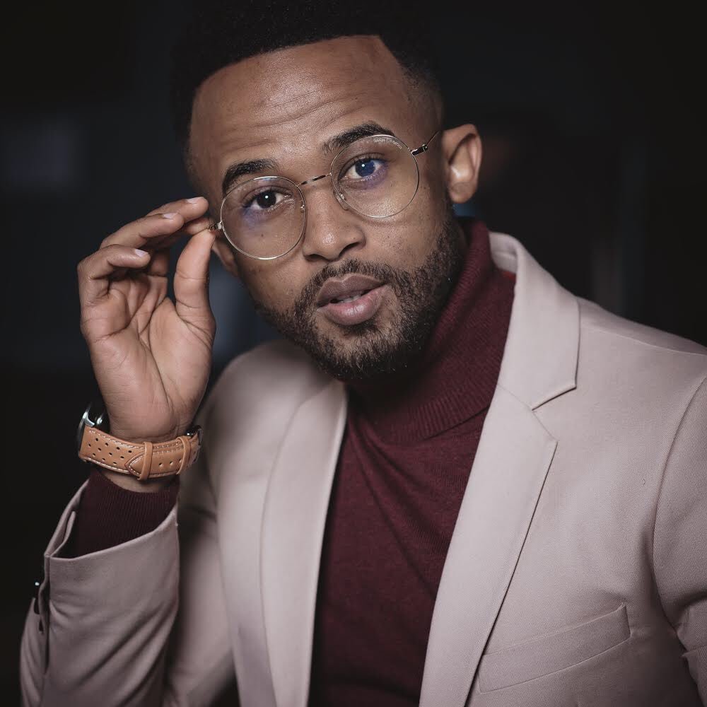 ThoboKerekang's tweet photo. Celebrate the small victories!
Check out the new edition to our @nakotimepieces family, the Marula- Retro perforated.
@nakotimepieces
@KenoCustomSuits
#nakotimepiecesbw
#kenocustomsuits
#thatkenolife https://t.co/2IrKi8YXPt