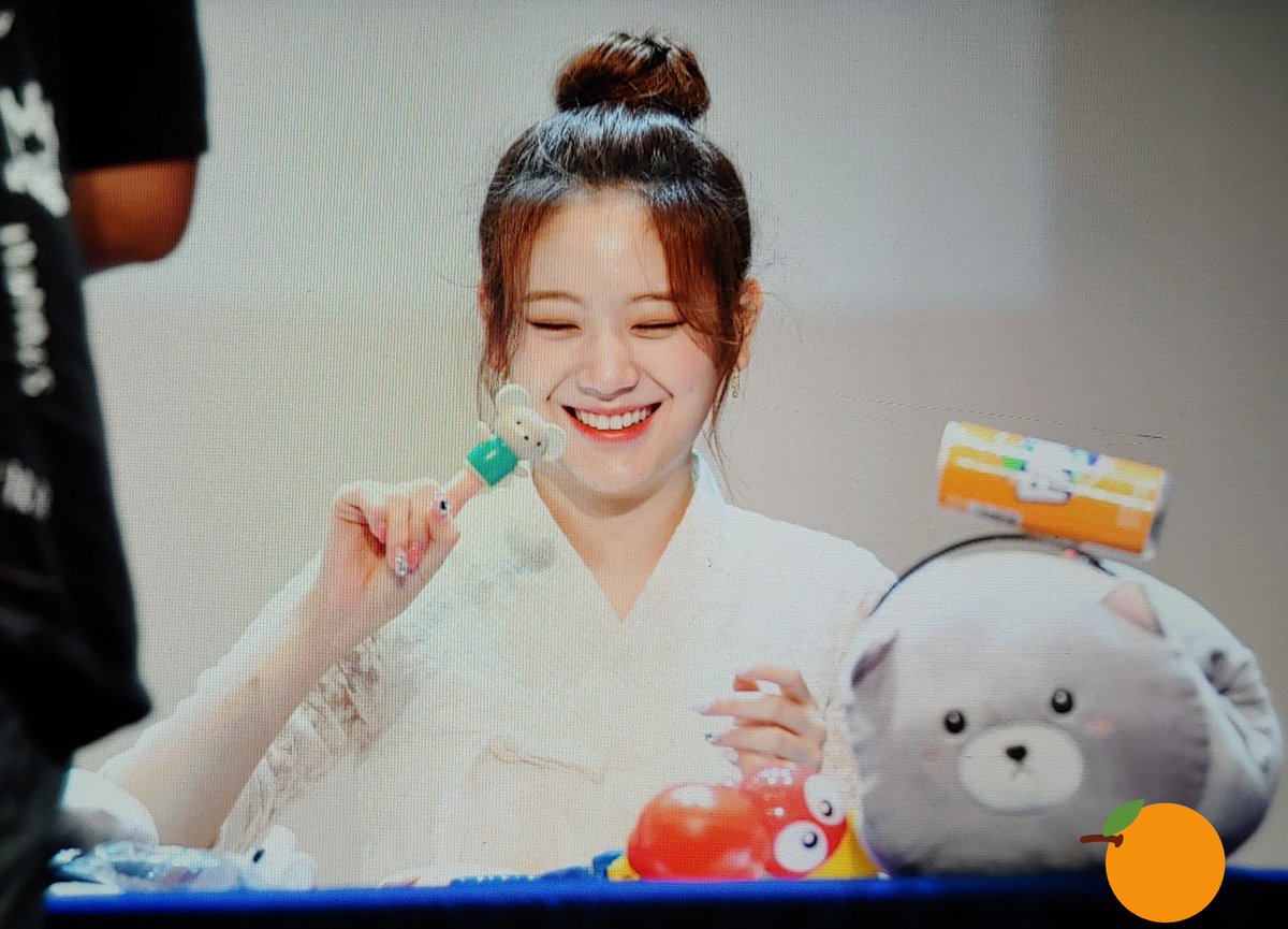 190804 규리 preview

🍊🍊🍊

#프로미스나인 #Fromis_9 #장규리 #규리
<a href="/realfromis_9/">fromis_9 [프로미스나인]</a>