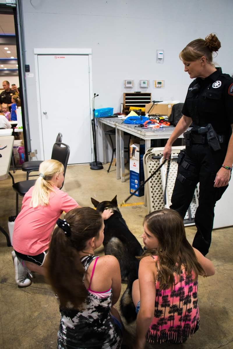 Saturday night <a href="/MRudderham629/">Morgan Rudderham</a>, #K9Athos, #K9Stark &amp; I went to Wright County for a fundraiser for a Deputy who was injured in the line of duty
Deputy McCleary was shot while executing a search warrant and is in good spirits as he heals up. Thanks for inviting us out to the event