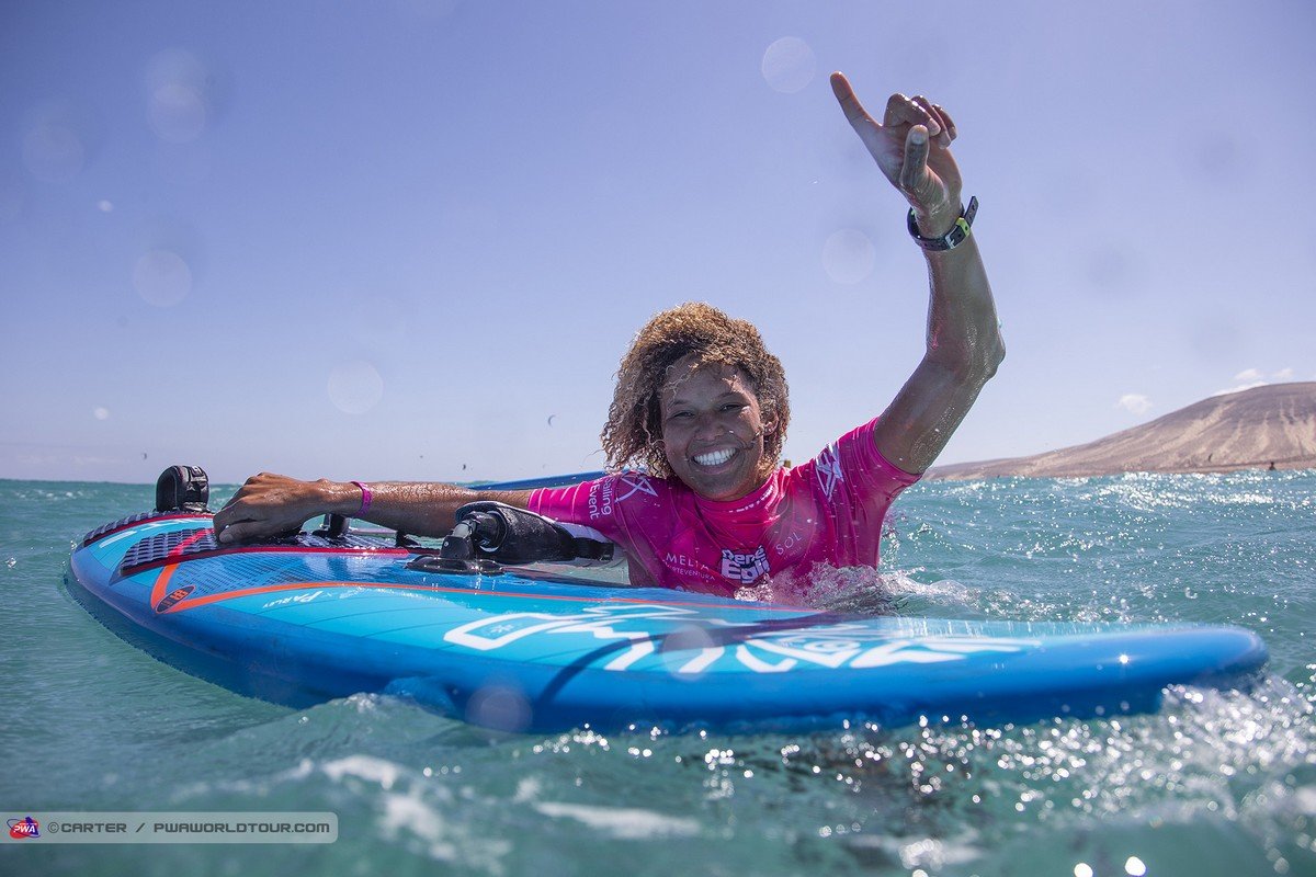 WJTweets's tweet photo. Comme un air de déjà vu - https://t.co/tDmk15Ecwp
#windsurf #windsurfing #PWAWorldTour #ReneEgli #FUEWC19  #Fuerteventura #SarahQuitaOffringa #StevenvanBroeckhoven #Windsurfjournal

Plus d'infos sur https://t.co/CzckfM7zYj https://t.co/wu8gZBCotr