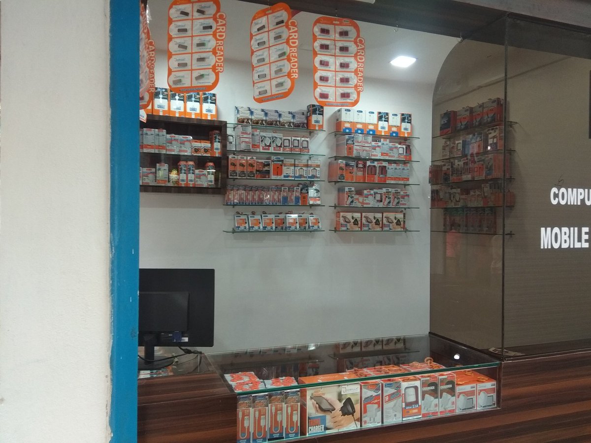 vittalvathani1's tweet photo. @mobillaofficial my new shop mobilla store in hubli https://t.co/GMoGcmjLt7