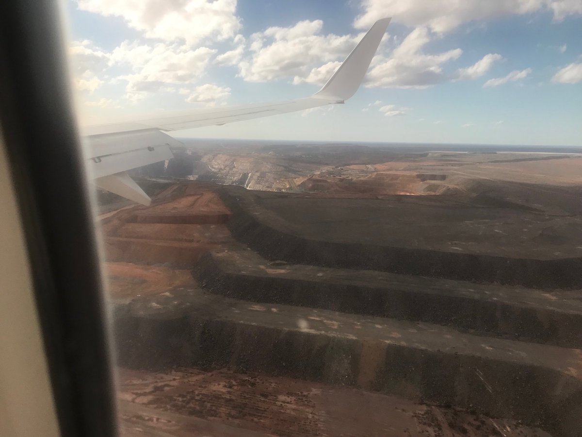 80rhysco's tweet photo. DiggersnDealers this week. #kalgoorlie #hexagonmining https://t.co/M6y8mC51XZ
