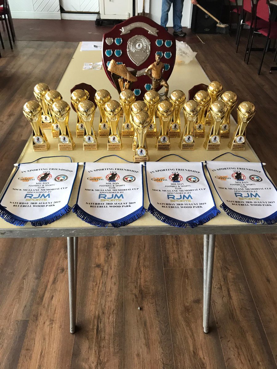 Pat kindly models the new strip for the new season which will carry a nice inscription for Mick on the sleeve. The man himself had the duty to kick the first ball taking centre before his reluctant substitution! (Glad the hip held up!)