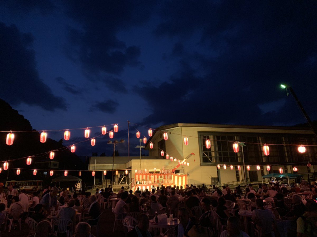 uplp_st's tweet photo. 【出没報告🐠】

昨日は宮古のお祭り「サマーフェスタ新里2019」に出演＆釣りロケでした〜！！

一日で海もお祭りも満喫🏖
こんなにたくさんの人の前で歌えて、子供達のヒーローになれました！

次回のBFTVにて放送予定です〜！！
＃uplp ＃宮古 #釣り ＃浄土ヶ浜 https://t.co/WEKoI0OuMD