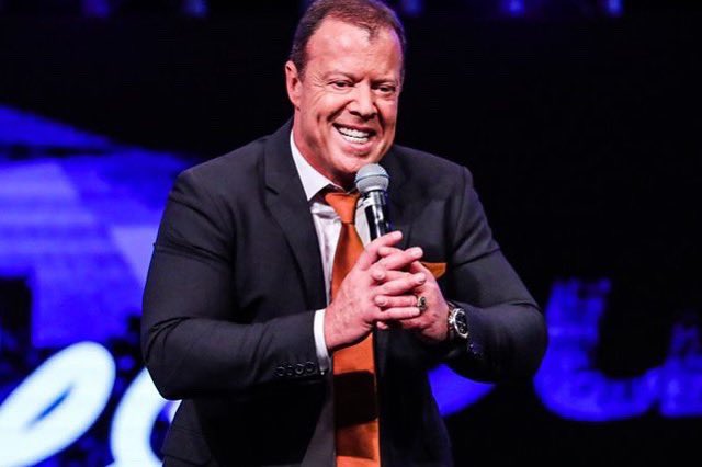 Dioneportucol's tweet photo. YOU HAVE TO HAVE A PERSONAL CONVICTION TO HAVE A SINCERE CONVERSION!! - Ps @glennschroder
#LiftUpYourEyes
#LetGodArise
#ItsAllAboutSouls
Join us tonight as we live link with @crcmain to hear the heart of our Visionary Pastor, @atboshoff
#onechurchmanylocations
#glory2019 https://t.co/u1Zw7d7nWA