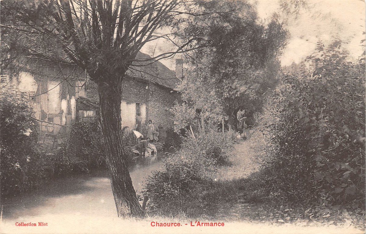 Chaource_Aube's tweet photo. 👉👉👉 La saga de l'été continue sur Chaource en cartes postales anciennes ...
#CartesPostalesanciennesChaource #RestaurantlesFontaines #avantJuin40 #larmance #chateauCordeliere #sourcedelArmance #Cordeliere #LogeetPuit #HoteldesFontaines #RestaurantlesFontaines #Armance https://t.co/WmTM423ms0