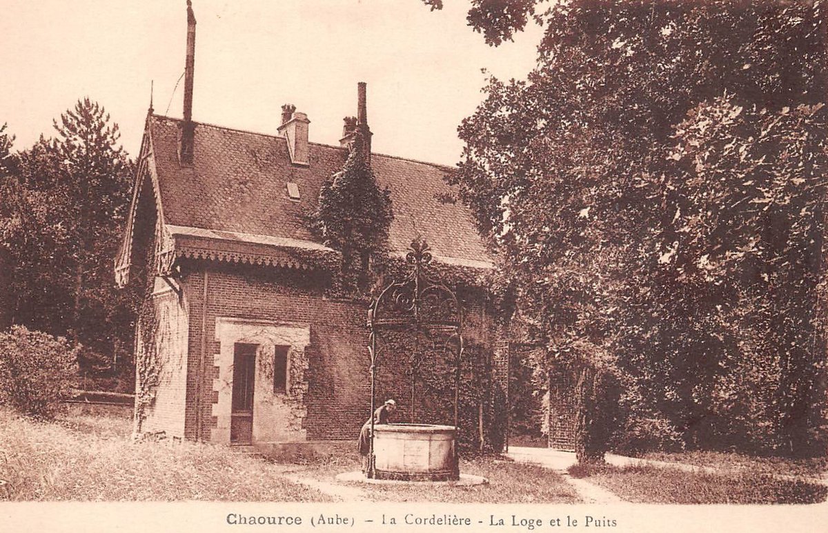 Chaource_Aube's tweet photo. 👉👉👉 La saga de l'été continue sur Chaource en cartes postales anciennes ...
#CartesPostalesanciennesChaource #RestaurantlesFontaines #avantJuin40 #larmance #chateauCordeliere #sourcedelArmance #Cordeliere #LogeetPuit #HoteldesFontaines #RestaurantlesFontaines #Armance https://t.co/WmTM423ms0
