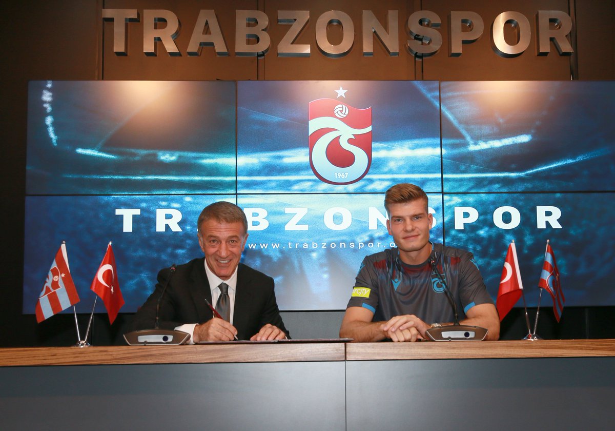Trabzonspor's tweet photo. Alexander Sörloth ile sözleşme imzalandı

Detaylar 👉 https://t.co/fnYlD3OIqo https://t.co/rkeQE19xT8