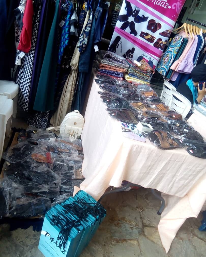 Phaaz_designs's tweet photo. Yesterday was awesome at the Atrium sale @thecapitalhub 🤗🤗🤗 https://t.co/39TAeULRlO