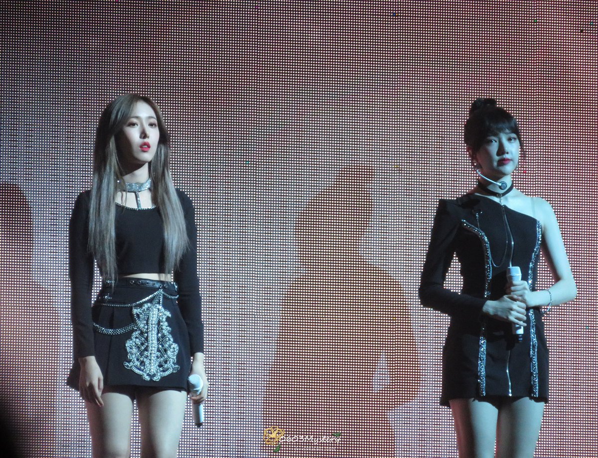 0603Mystery's tweet photo. 190803 GO GO GFRIEND in HK🇭🇰
SINB YERIN HD photo✨📷
🎵You Are Not Alone🎵
please do not crop the logo or re-upload
#GFRIEND #Sinb #신비 #황은비
#GOGOGFRIENDinHK #여자친구
#Yerin #GFRIENDinHK #정예린 #예린 https://t.co/fzH2HQxLc8