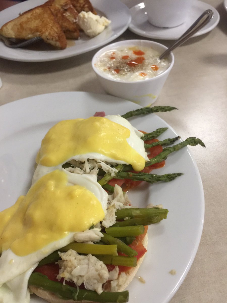 SystemSafetyCnf's tweet photo. Last morning in Norfolk. I hope everyone had a great time at #ISSC37! It has been a great honor to serve as Director of Conferences these last 4 years. I leave the conference management in good hands and am sure #ISSC38 will be even better. https://t.co/PXmYxqvwUQ