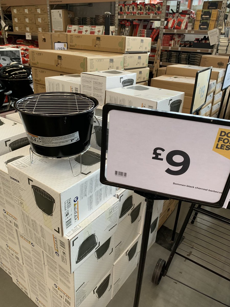 JulietteGregson's tweet photo. #BBQ #willitrain #bandq #SundayThoughts when your other half needs a trip out ๐ bet it rains later !! @Phillsselectart https://t.co/KmwmCWRg1x