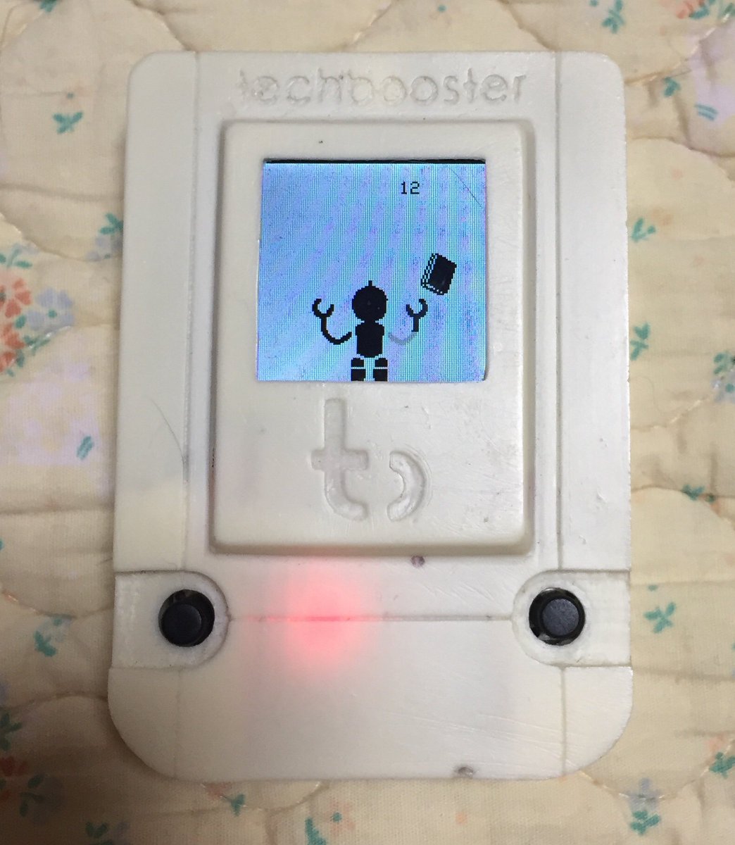 pokipoki121's tweet photo. 昨日、今日はロボットと一緒に
所有してるインディーズゲーム機も
展示したのですが、
#techbooster さんの
落とさない新刊が
思いのほか人気だったので
嬉しかったです(^^)
#趣味TECH祭 https://t.co/L0cKzONcyc