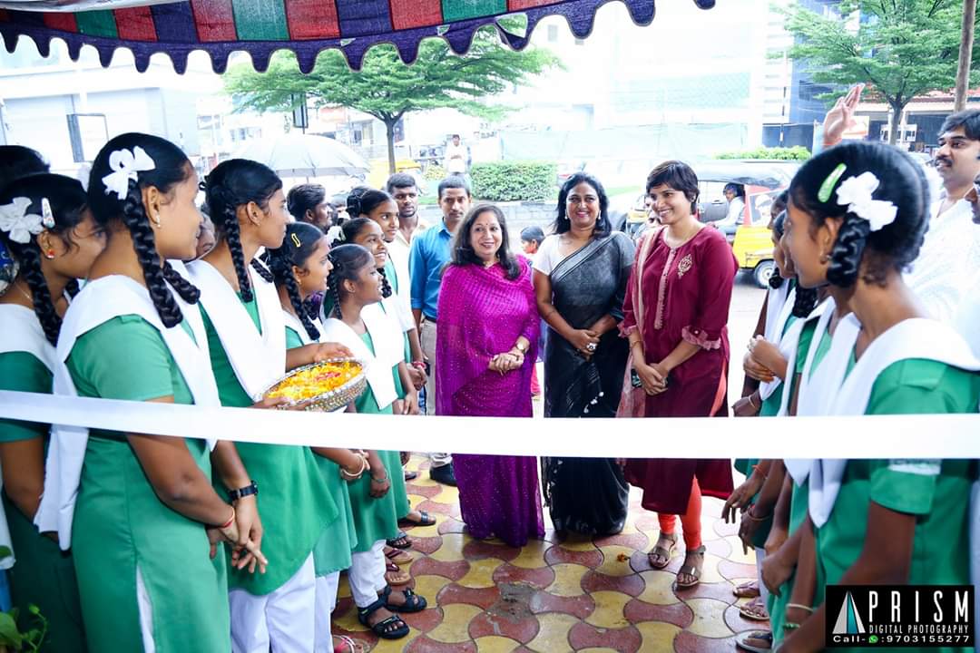 drneelimaarya's tweet photo. The first of its kind initiative for women's health and wellness and the brain child of Dr.Neelima Arya #SHENEED was launched on 3rd of August with the inauguration of 1st Kiosk in Gachibowli. The event was graced by allied government officials and dignitaries.@KTRTRS
@zcwz_ghmc https://t.co/jpAqiN1KHd
