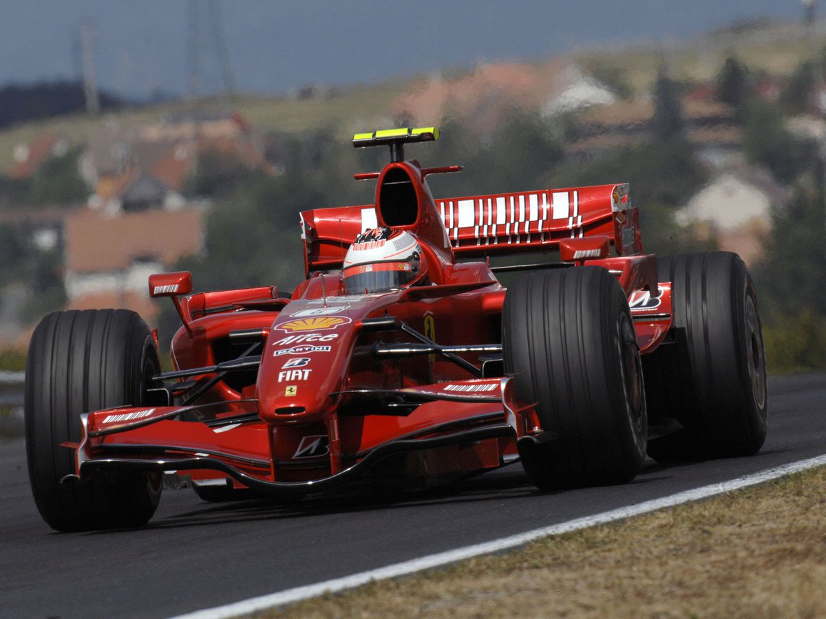 17 апреля 2019 год. Ferrari f1 2007. Kimi Raikkonen f1. 2007 F1 Льюис. Феррари формула 1 2007.